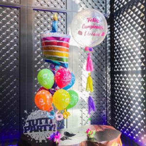 Arreglo de globos de feliz cumpleaños 