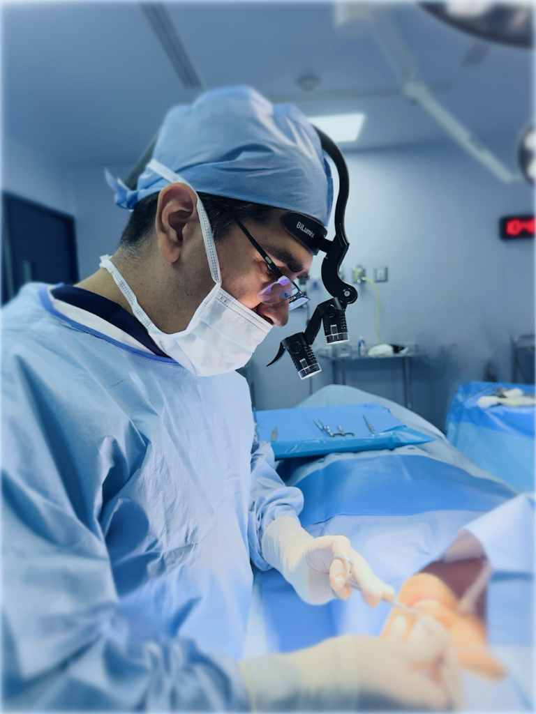 Foto de Dr. Alejandro Montalvo Hermida