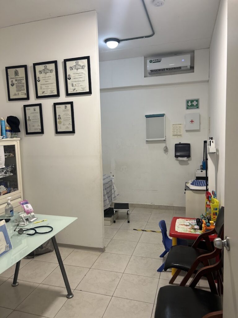 Foto de Dr. Carlos Uriel Mercado Díaz