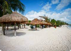 Los Mejores Clubs de Playa y Playas Públicas para Niños en Cancún ⭐ | KIDSin