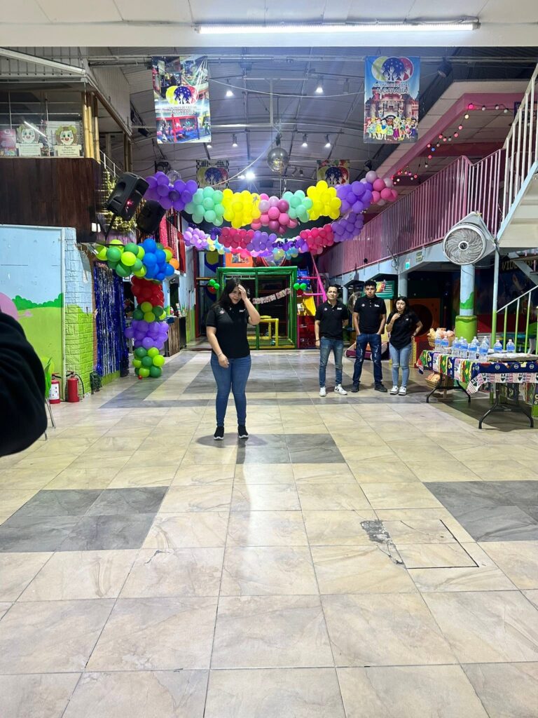 Foto de Salón de Fiestas Algarabía