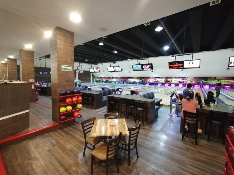 Foto de Bowling Wood