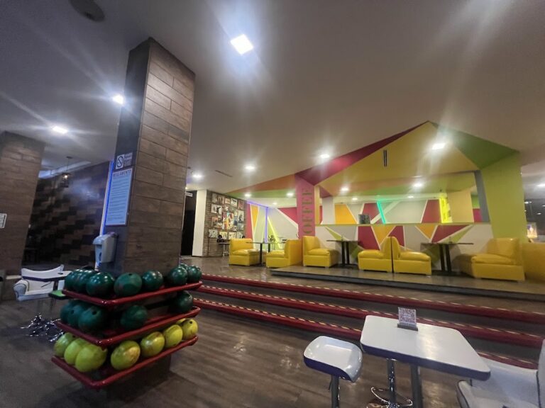 Foto de Bowling Wood