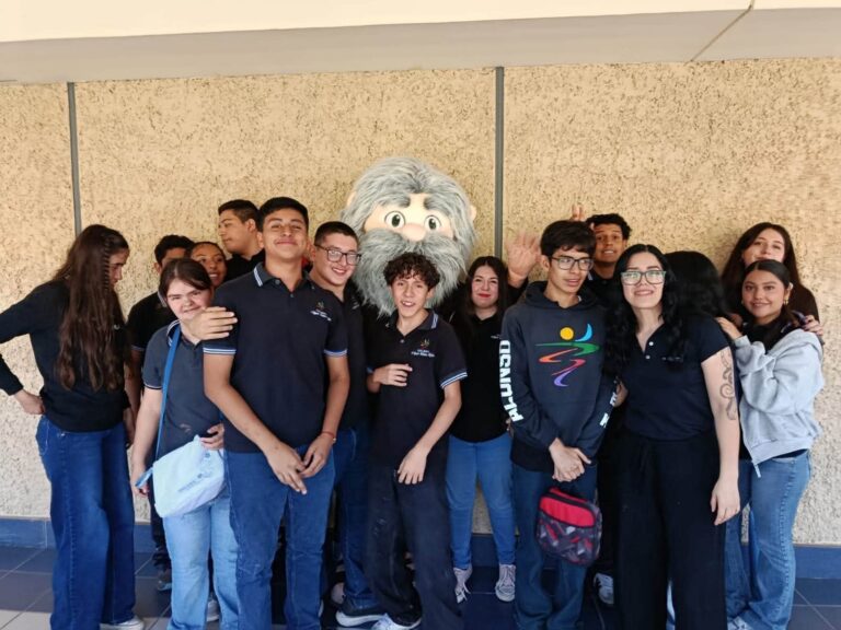 Foto de Colegio Albert Einstein Koch