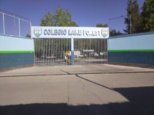 Logo de Colegio Lake Forest & Little Angels School