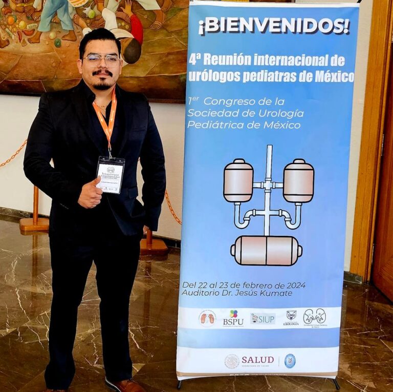 Foto de Dr. Roberto Tadeo Valenzuela Ríos