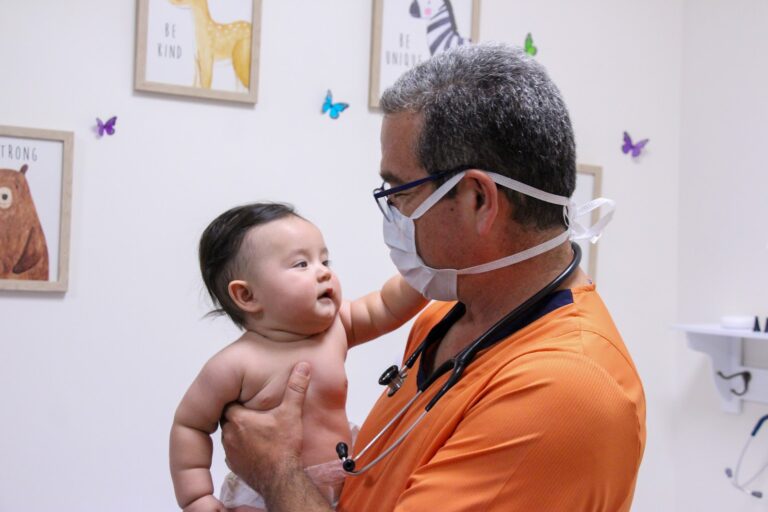 Foto de Dr. Víctor Hugo López Villarreal