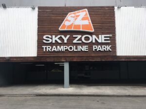 Logo de EPIC Adventure Park Tijuana (antes Sky Zone)