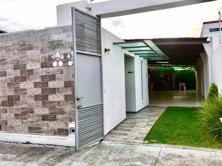 Foto de Jardín Encantado
