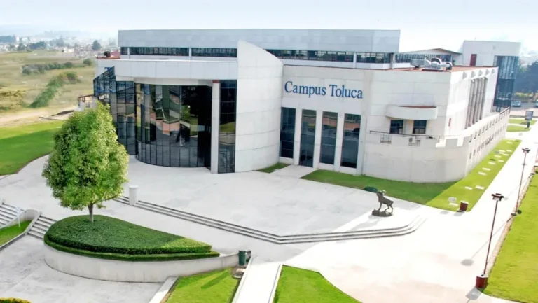 Foto de Prepa Tec de Monterrey Campus Toluca