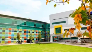 Logo de Prepa Tec de Monterrey Campus Toluca