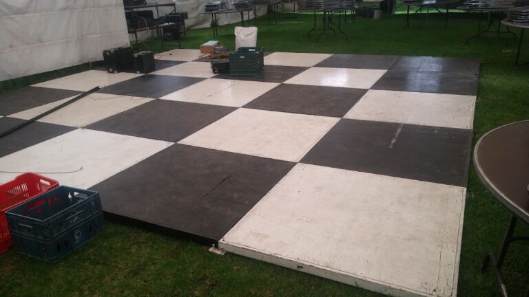 Pista de baile blanco y negro en renta, Renta de Carpas en Iztapalapa CDMX