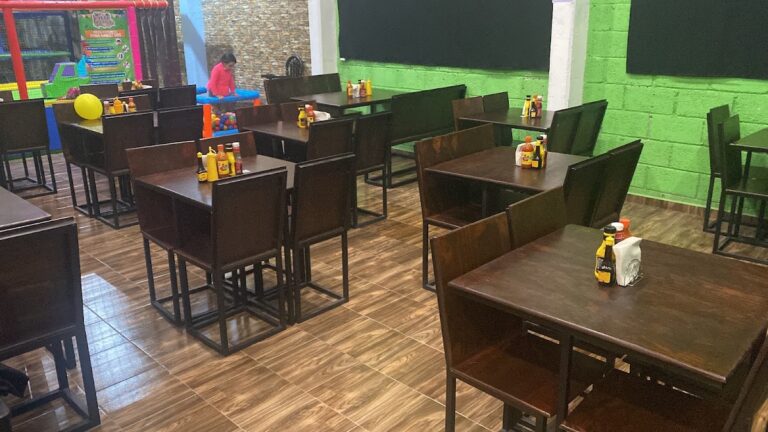 Foto de River Forest Kids