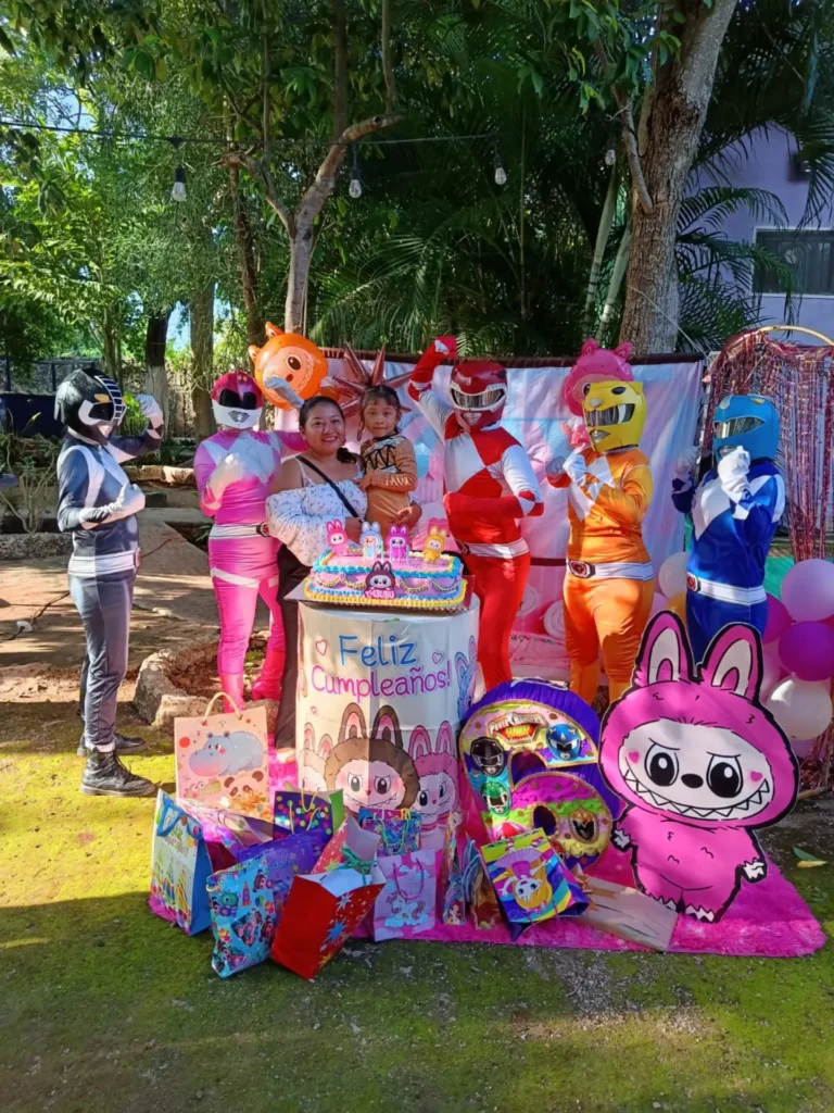 Animación de Sugoi Party Shows en una fiesta en Mérida