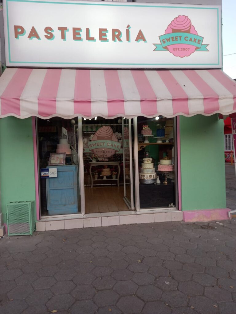 Pastel decorado de Sweet Cake Laguna en Torreón
